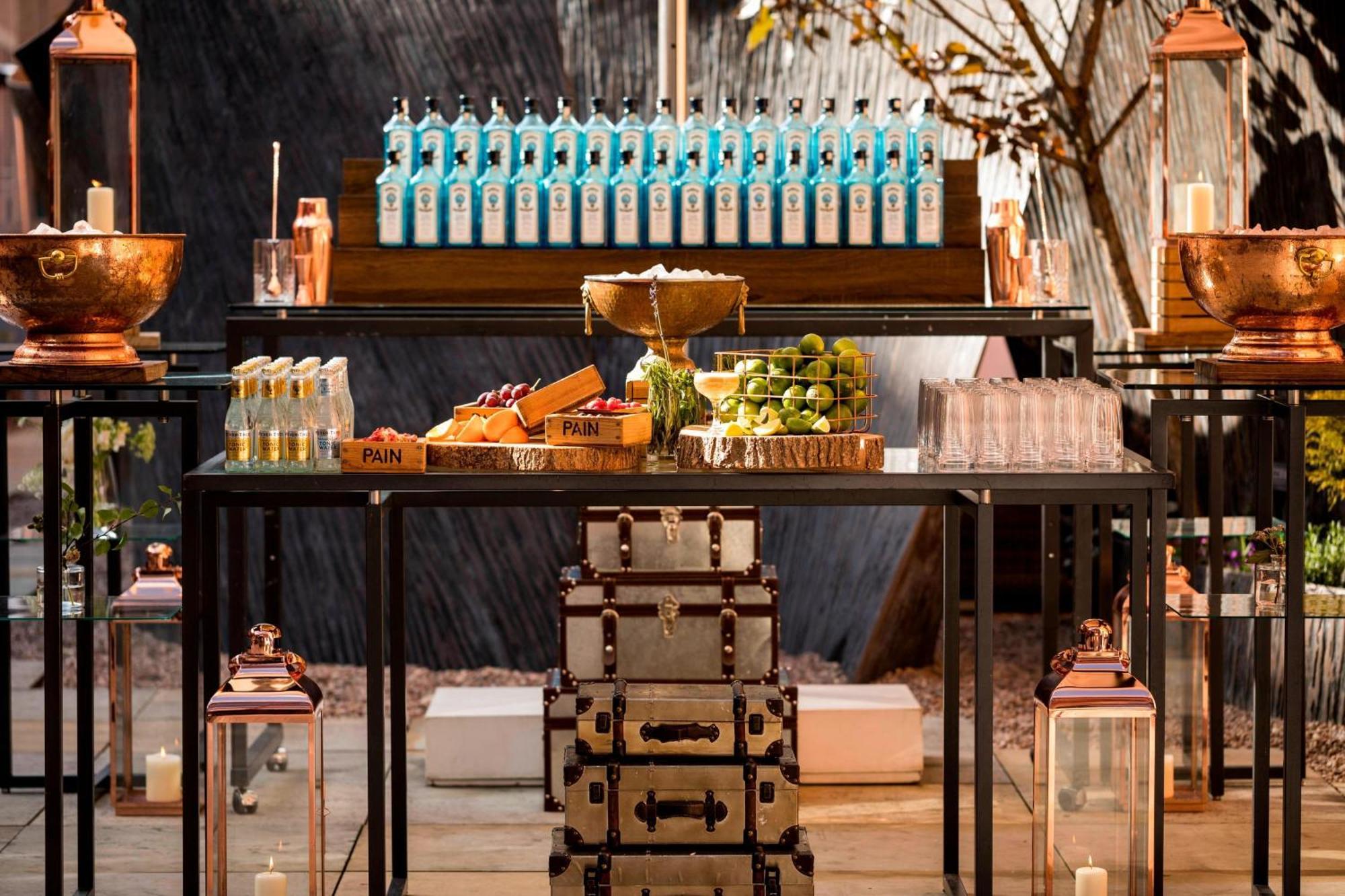 伦敦圣潘克拉斯万丽酒店 外观 照片 The bar at the 2012 London Olympics