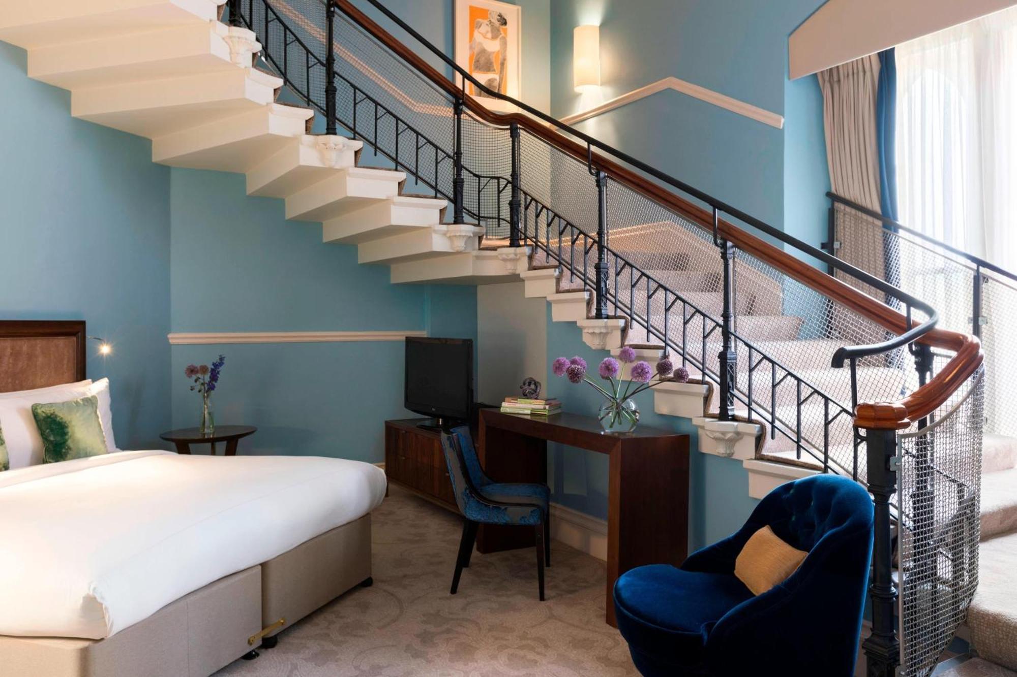伦敦圣潘克拉斯万丽酒店 外观 照片 A suite at the hotel
